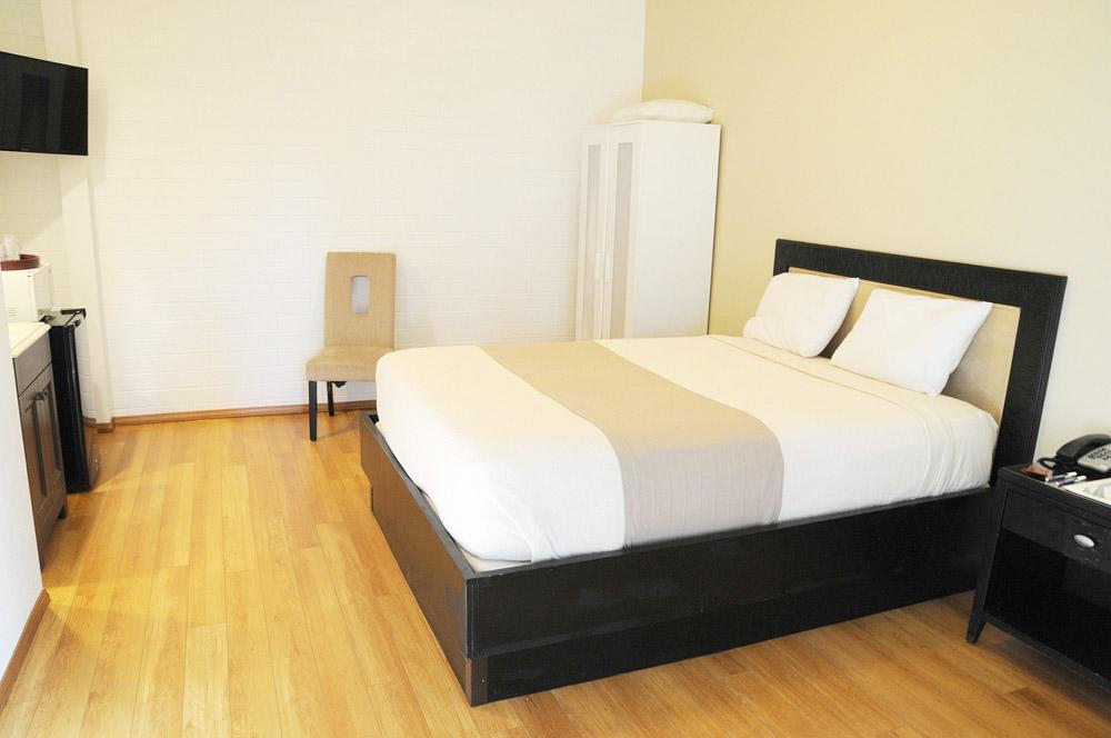 Ccbc Resort Hotel - A Gay Men'S Resort Cathedral City Eksteriør billede